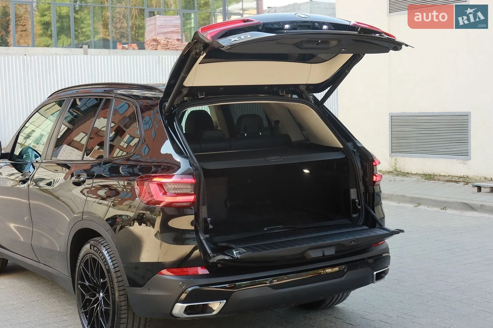 2021 BMW X5 - мініатюра 21