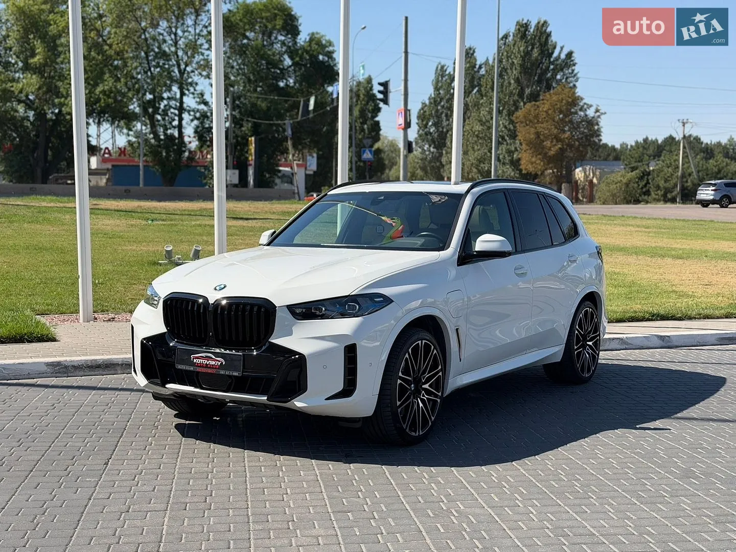 2021 BMW X5 - фото 1