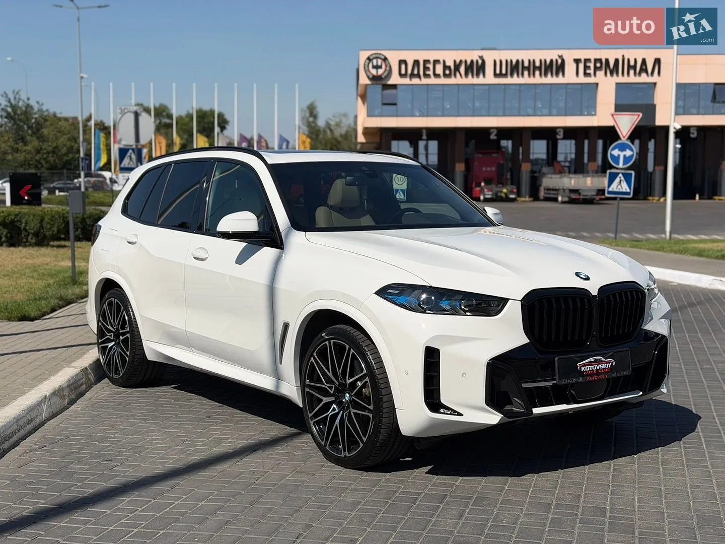2021 BMW X5 - мініатюра 4