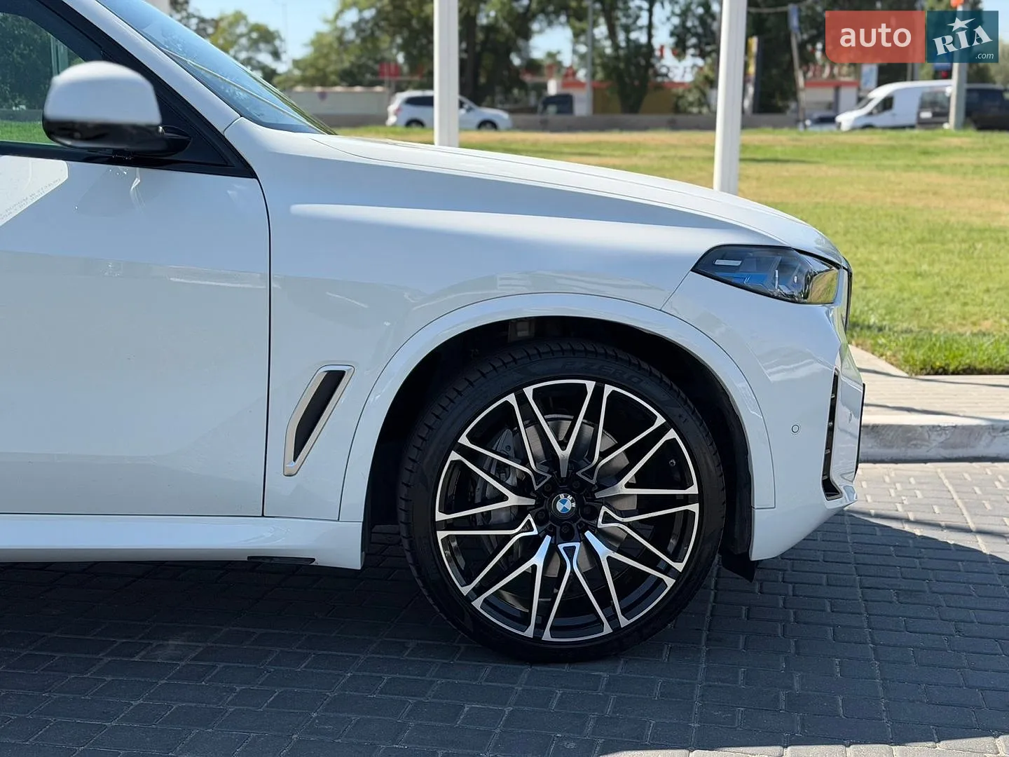 2021 BMW X5 - мініатюра 21