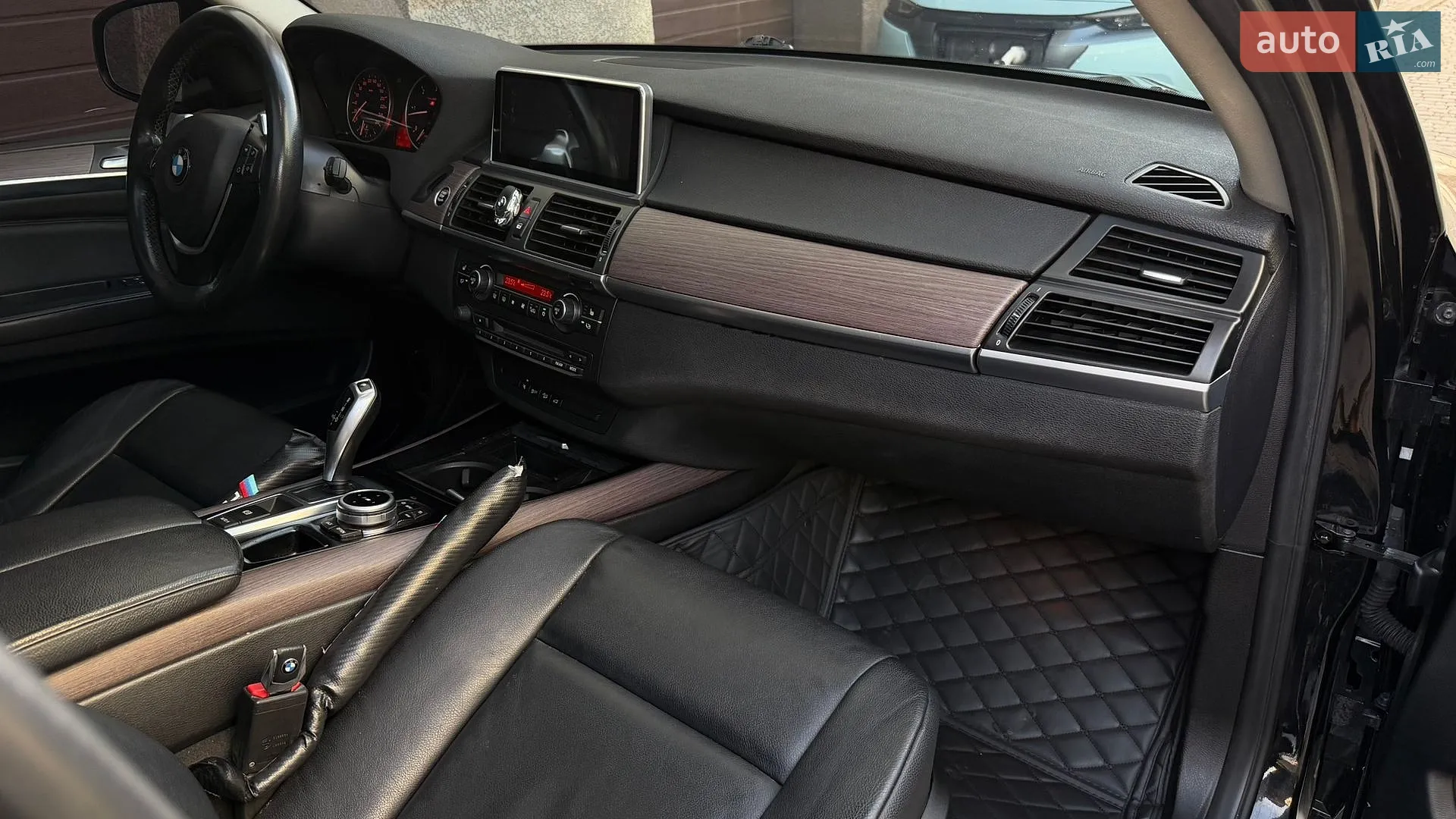 2011 BMW X5 - мініатюра 75