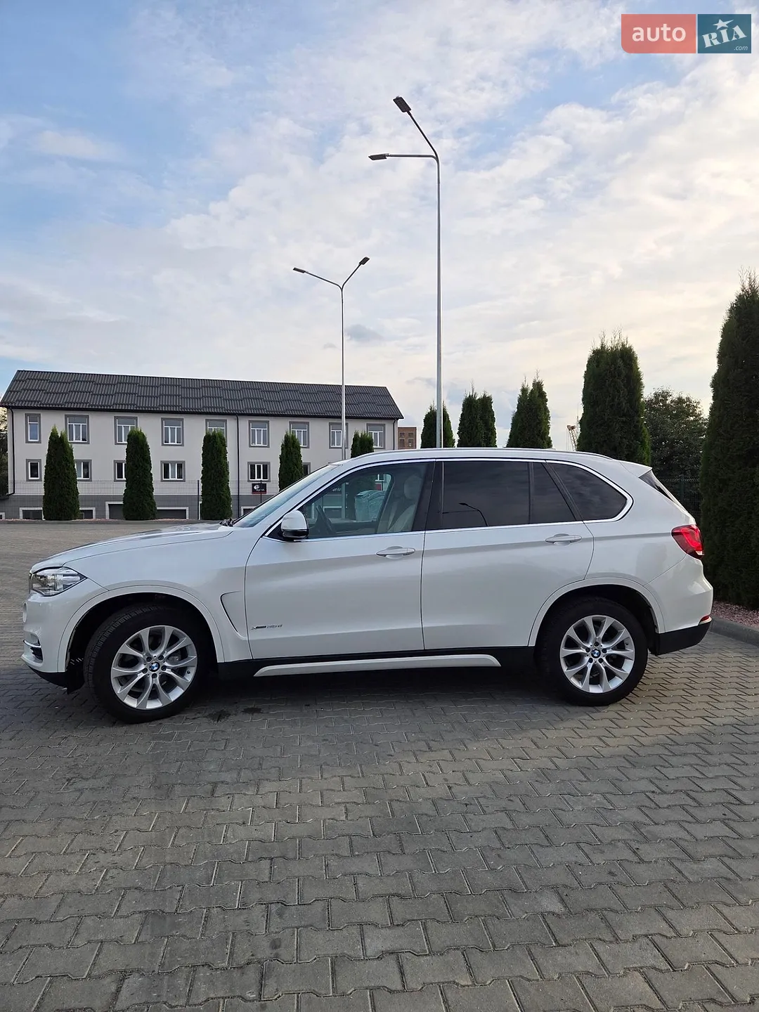 2015 BMW X5 - мініатюра 16