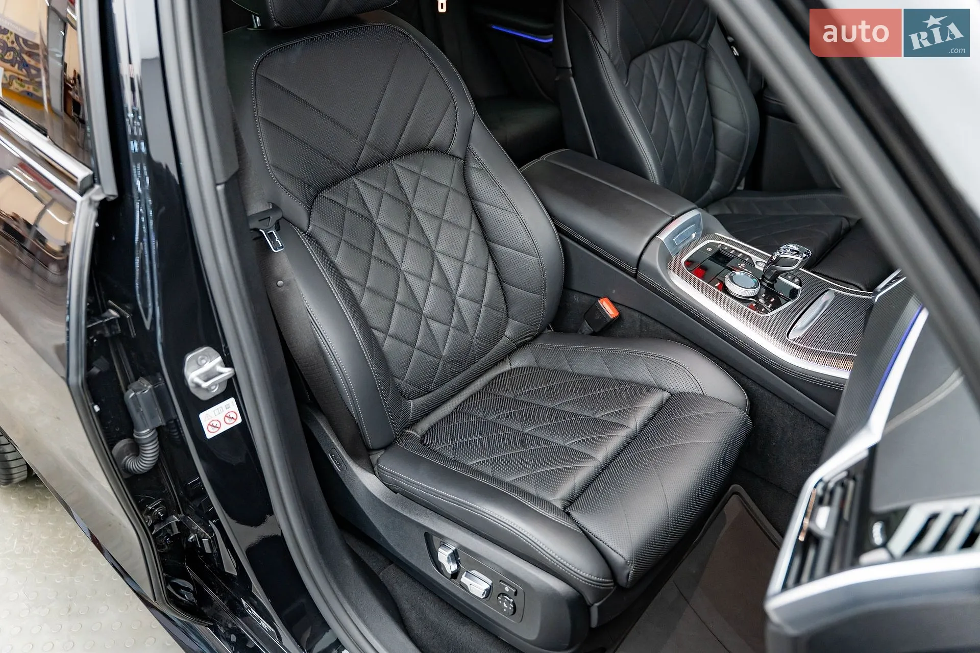 2022 BMW X5 - мініатюра 26