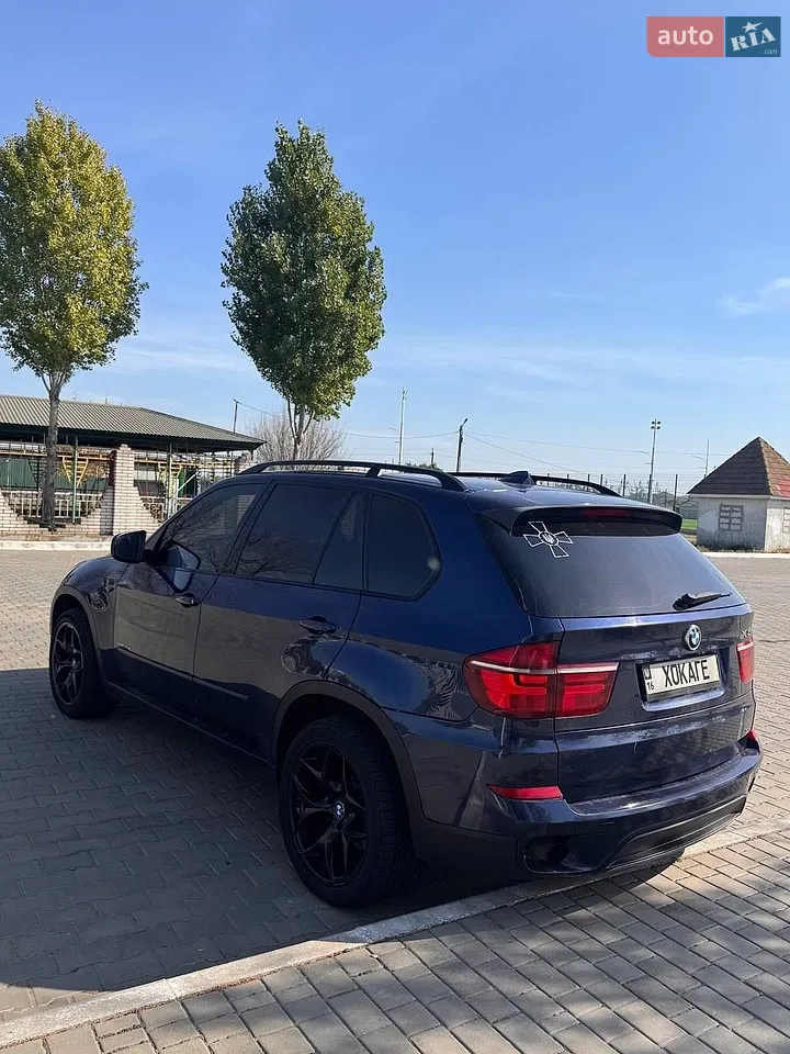 BMW X5 2011