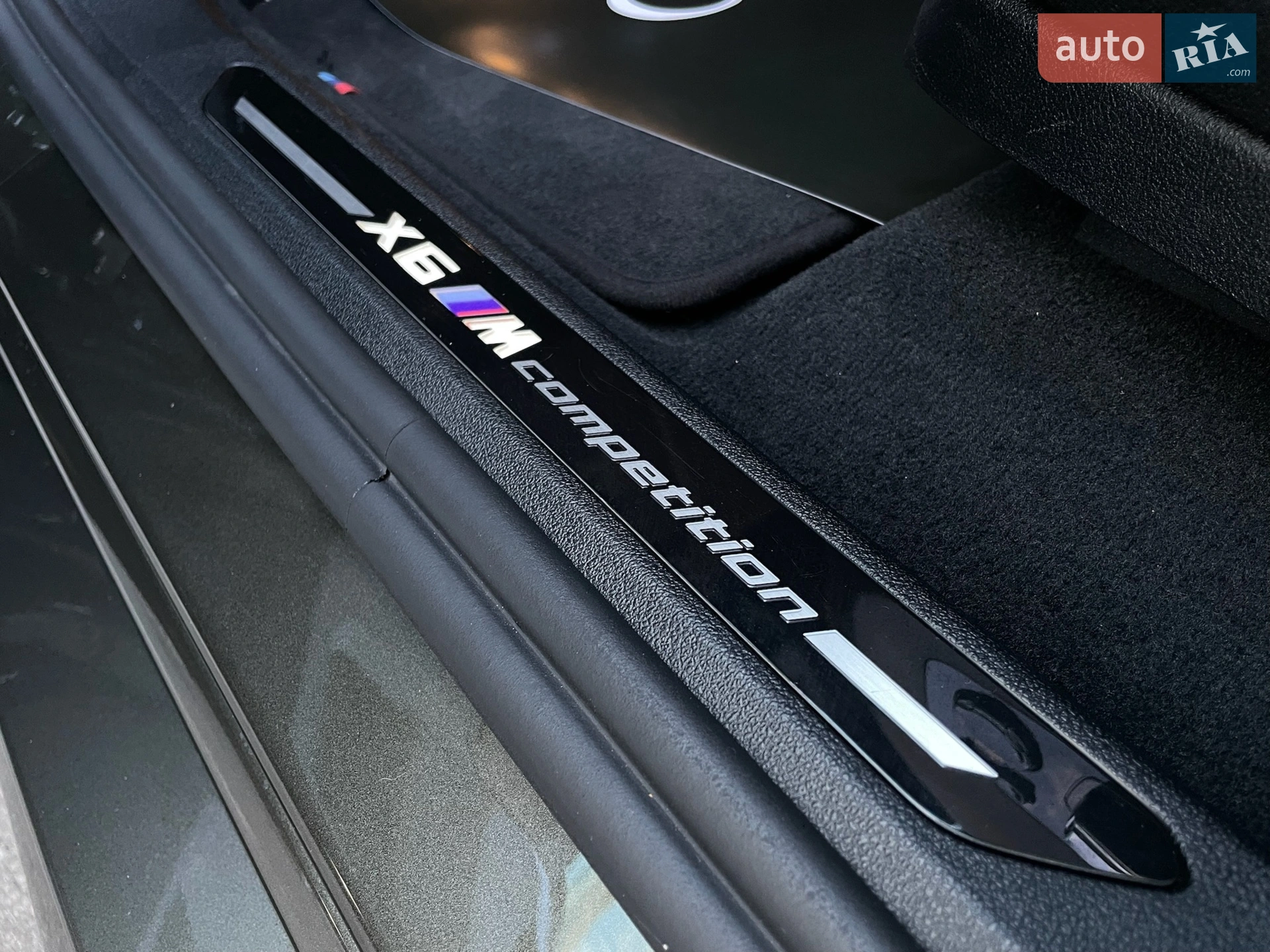 2022 BMW X6 M - мініатюра 53
