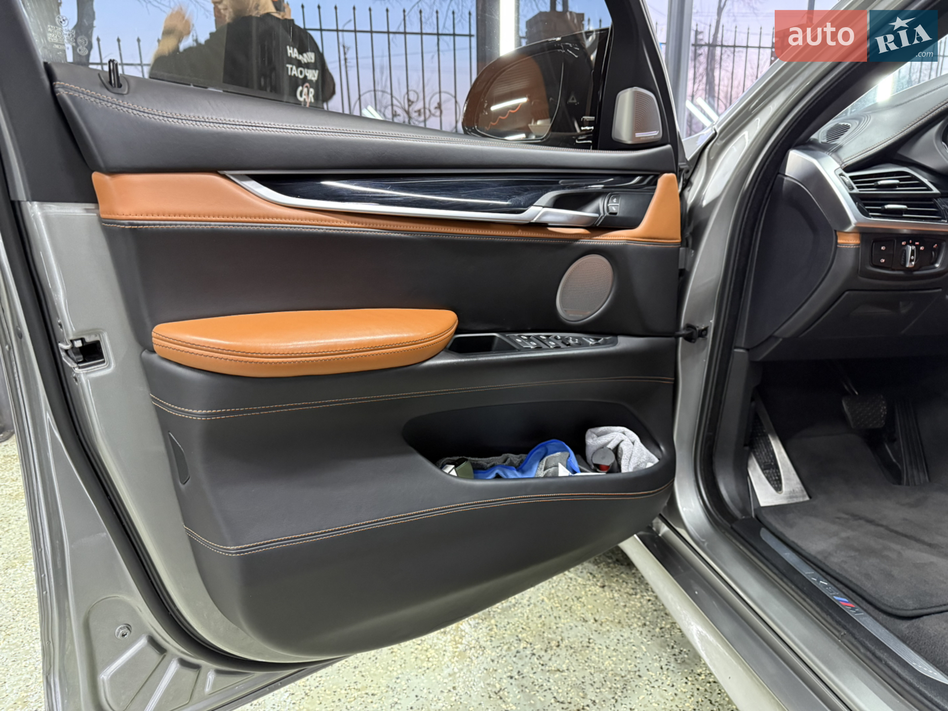 BMW X6 M 2016 VIN WBSKW810500P69185 фото оголошення 13 з 54
