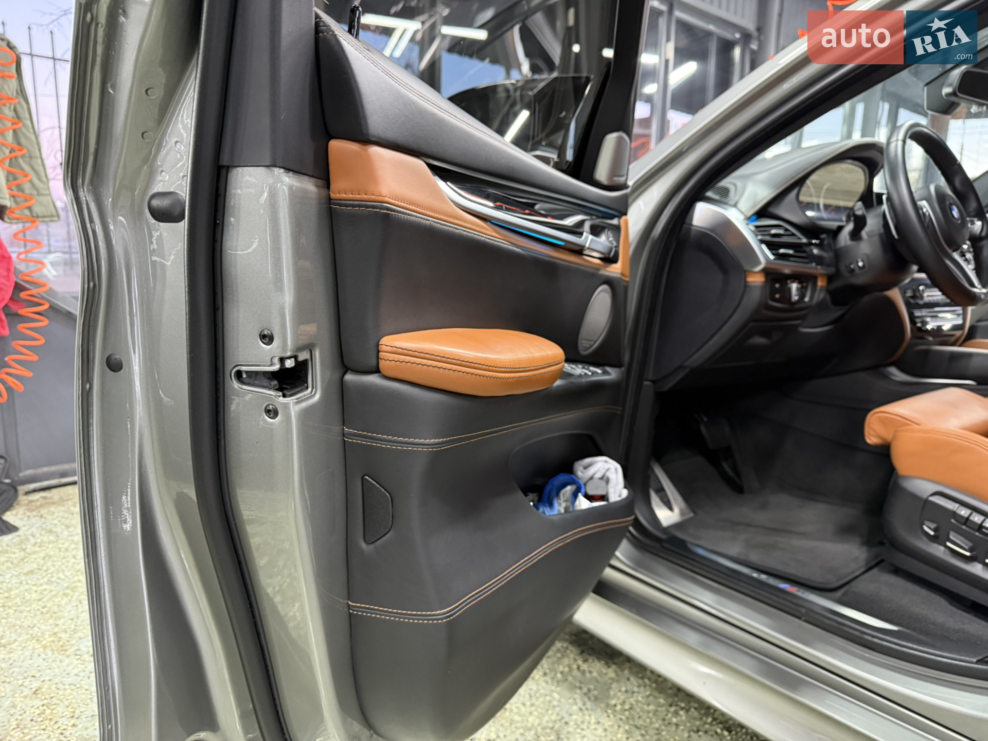 BMW X6 M 2016 VIN WBSKW810500P69185 фото оголошення 14 з 54