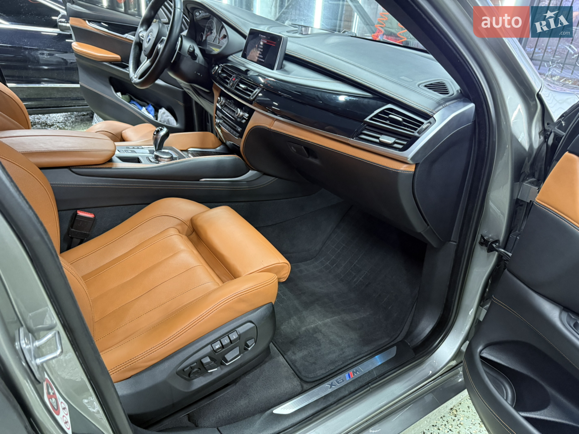 BMW X6 M 2016 VIN WBSKW810500P69185 фото оголошення 34 з 54