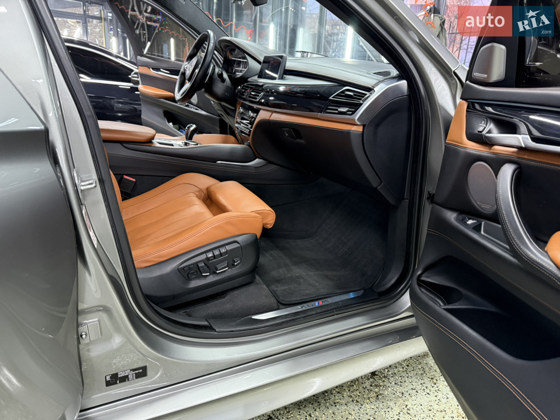 BMW X6 M 2016 VIN WBSKW810500P69185 фото оголошення 36 з 54