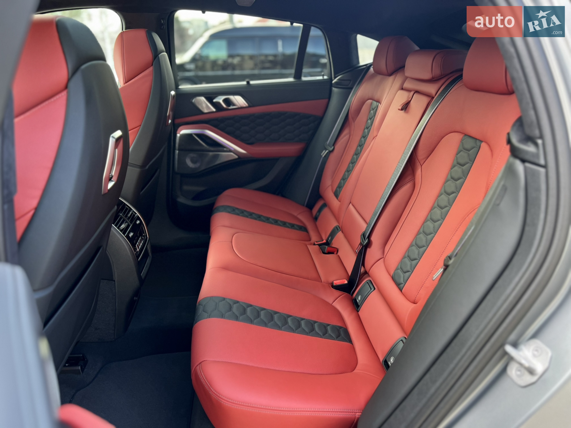2023 BMW X6 M - мініатюра 41