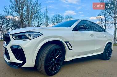 Позашляховик / Кросовер BMW X6 M 2020 в 