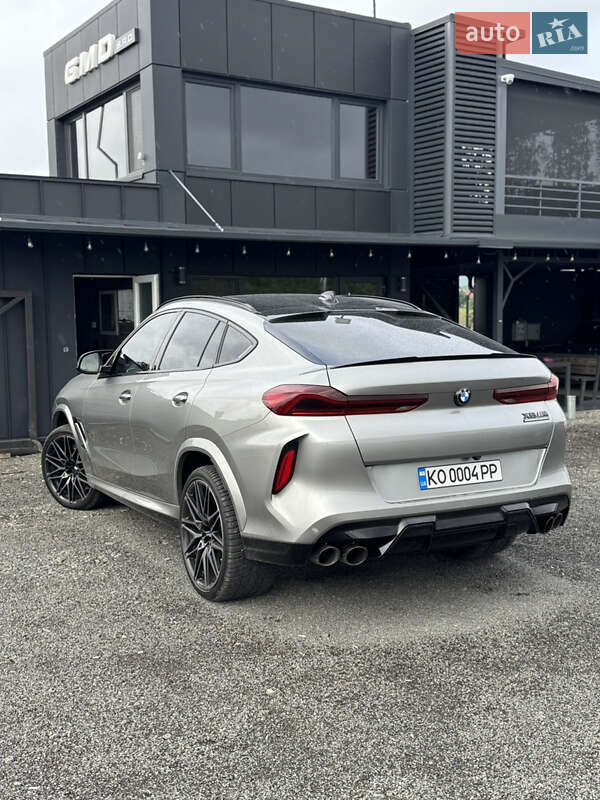 Позашляховик / Кросовер BMW X6 M 2022 в 