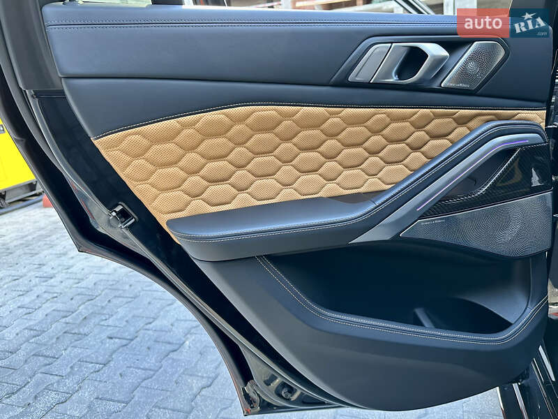 Позашляховик / Кросовер BMW X6 M 2020 в Києві