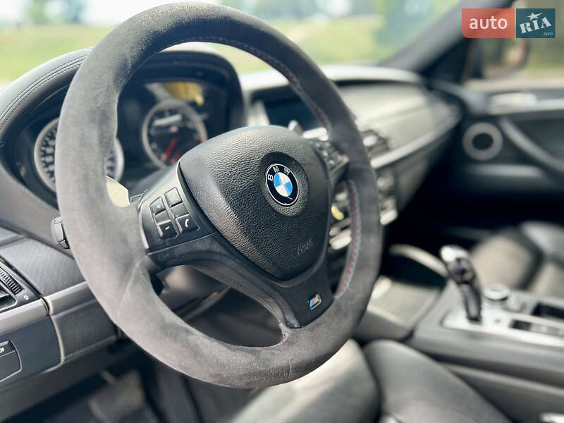 Внедорожник / Кроссовер BMW X6 M 2010 в Александрие
