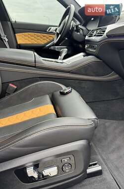Внедорожник / Кроссовер BMW X6 M 2022 в  фото 25 Внедорожник / Кроссовер BMW X6 M 2022 в
