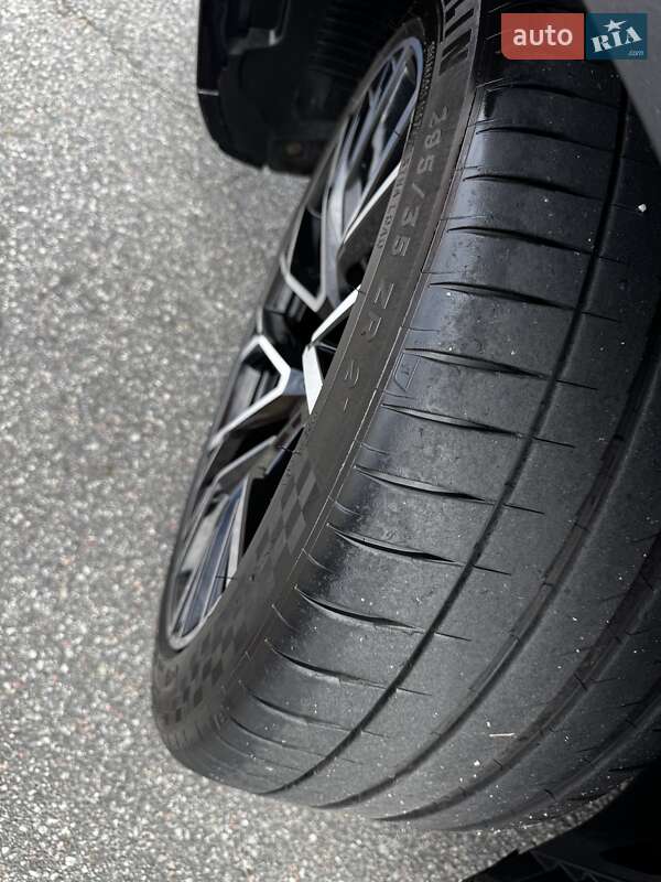 Позашляховик / Кросовер BMW X6 M 2021 в Києві