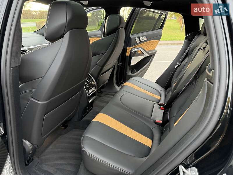 Позашляховик / Кросовер BMW X6 M 2022 в Києві