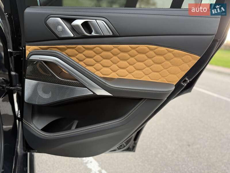 Позашляховик / Кросовер BMW X6 M 2022 в Києві
