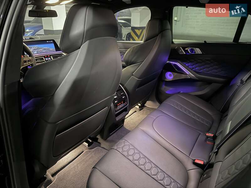 Внедорожник / Кроссовер BMW X6 M 2022 в Днепре фото 31 Внедорожник / Кроссовер BMW X6 M 2022 в Днепре