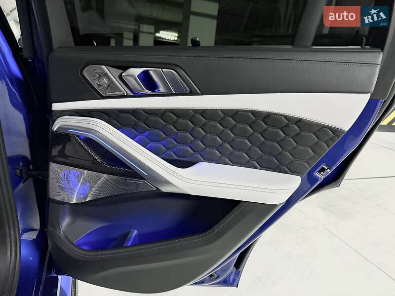 Внедорожник / Кроссовер BMW X6 M 2022 в Днепре