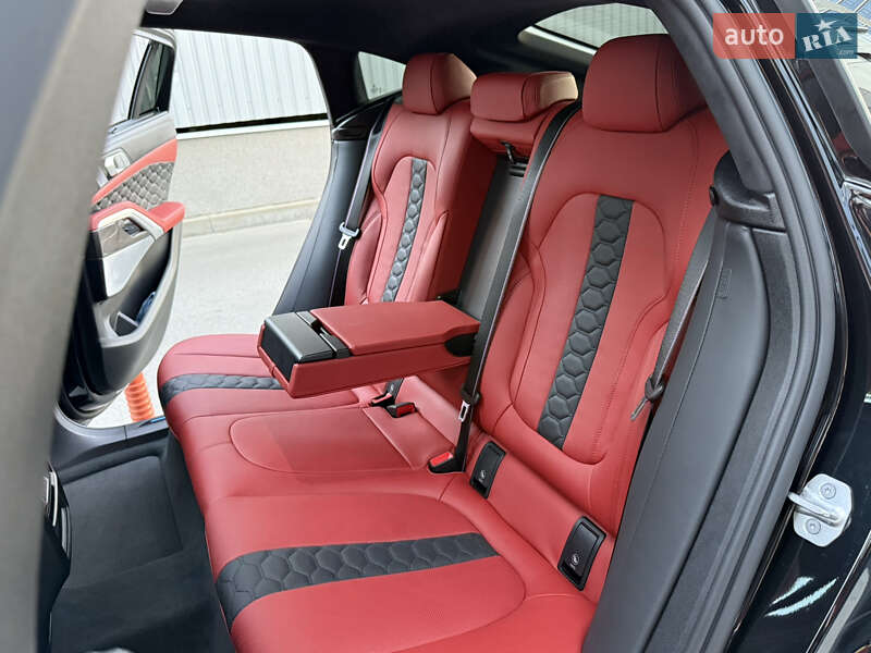 Внедорожник / Кроссовер BMW X6 M 2022 в Киеве