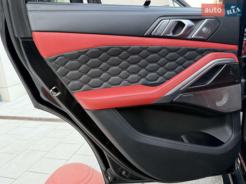 Внедорожник / Кроссовер BMW X6 M 2022 в Киеве