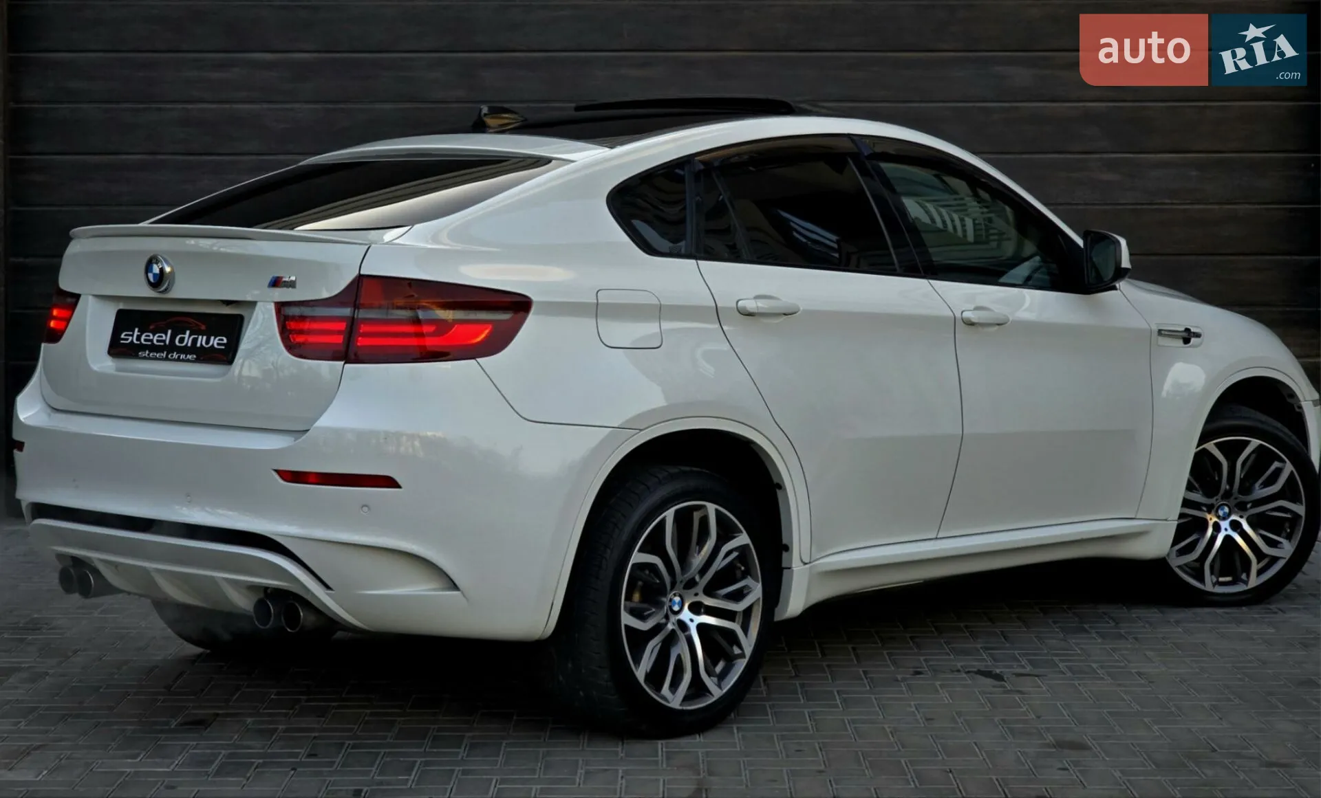 2010 BMW X6 M - мініатюра 6