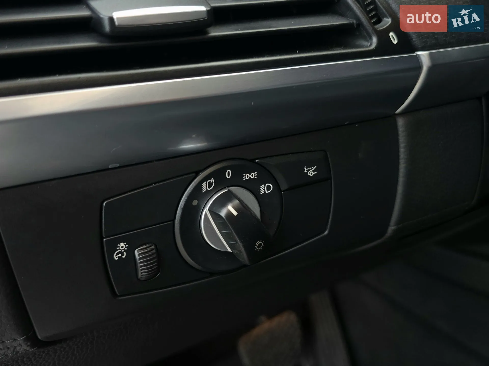 2010 BMW X6 M - мініатюра 13