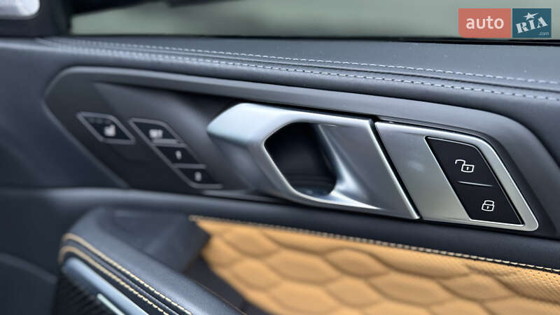 Внедорожник / Кроссовер BMW X6 M 2021 в Днепре