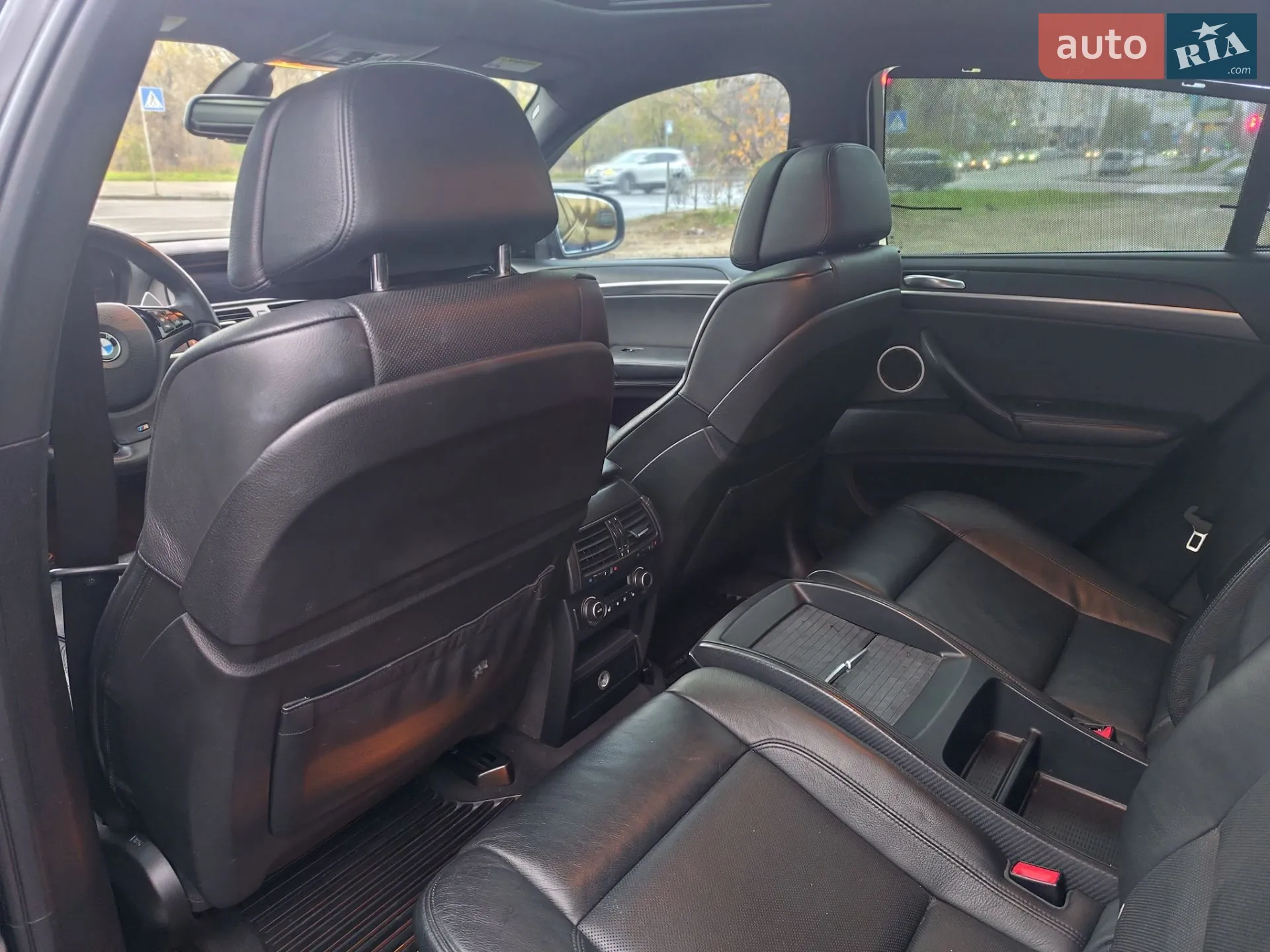 2010 BMW X6 M - мініатюра 20