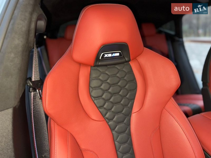 Внедорожник / Кроссовер BMW X6 M 2022 в Киеве