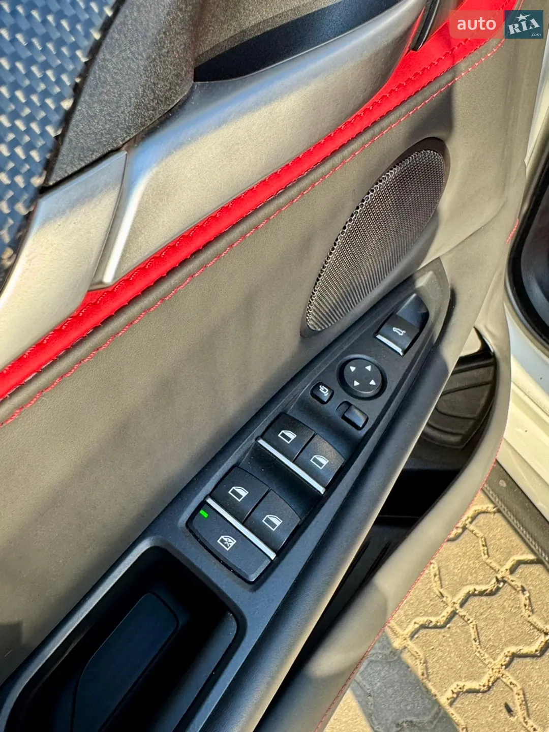 2017 BMW X6 M - мініатюра 31