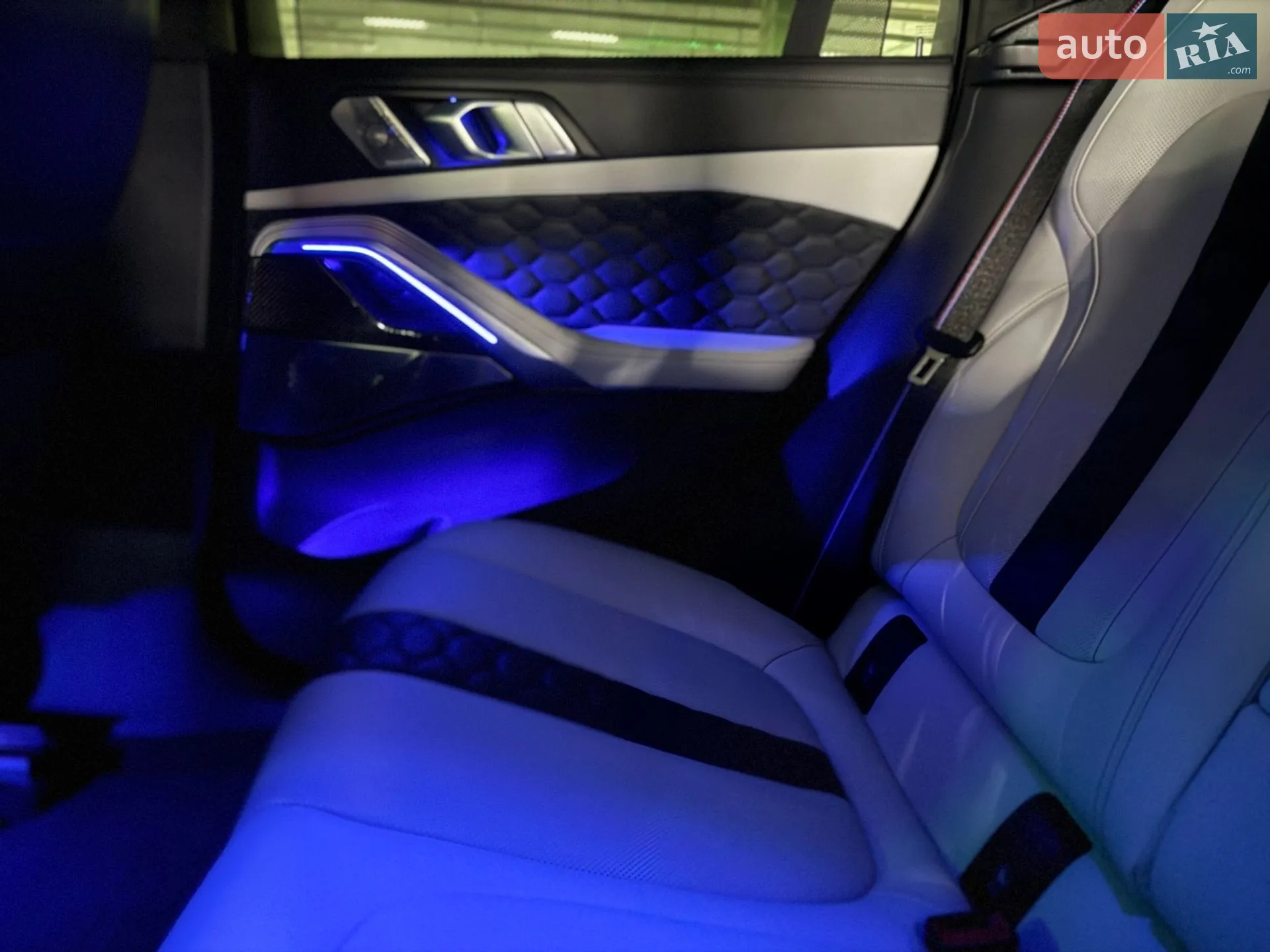 2022 BMW X6 M - мініатюра 34