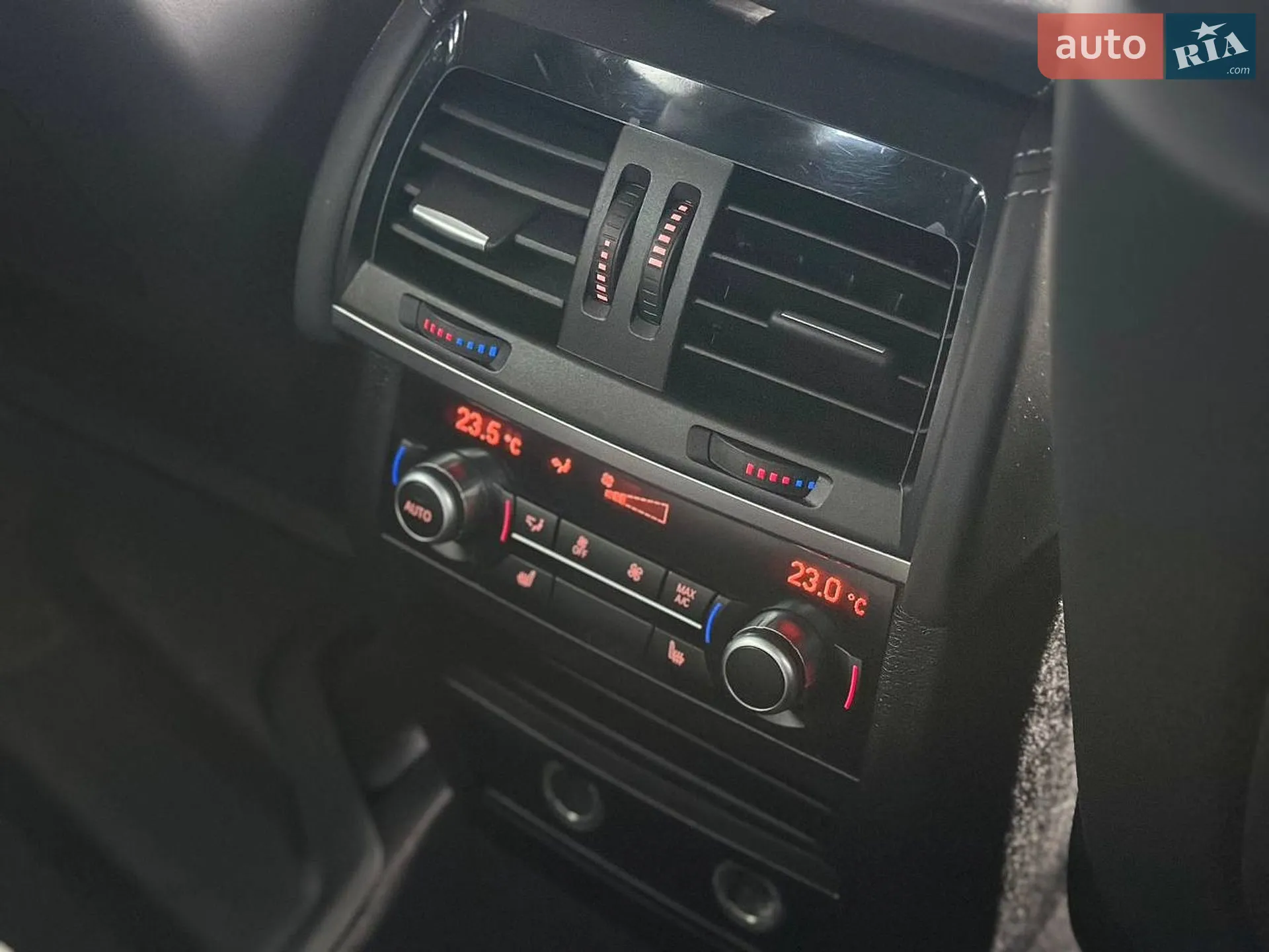 2017 BMW X6 M - мініатюра 23