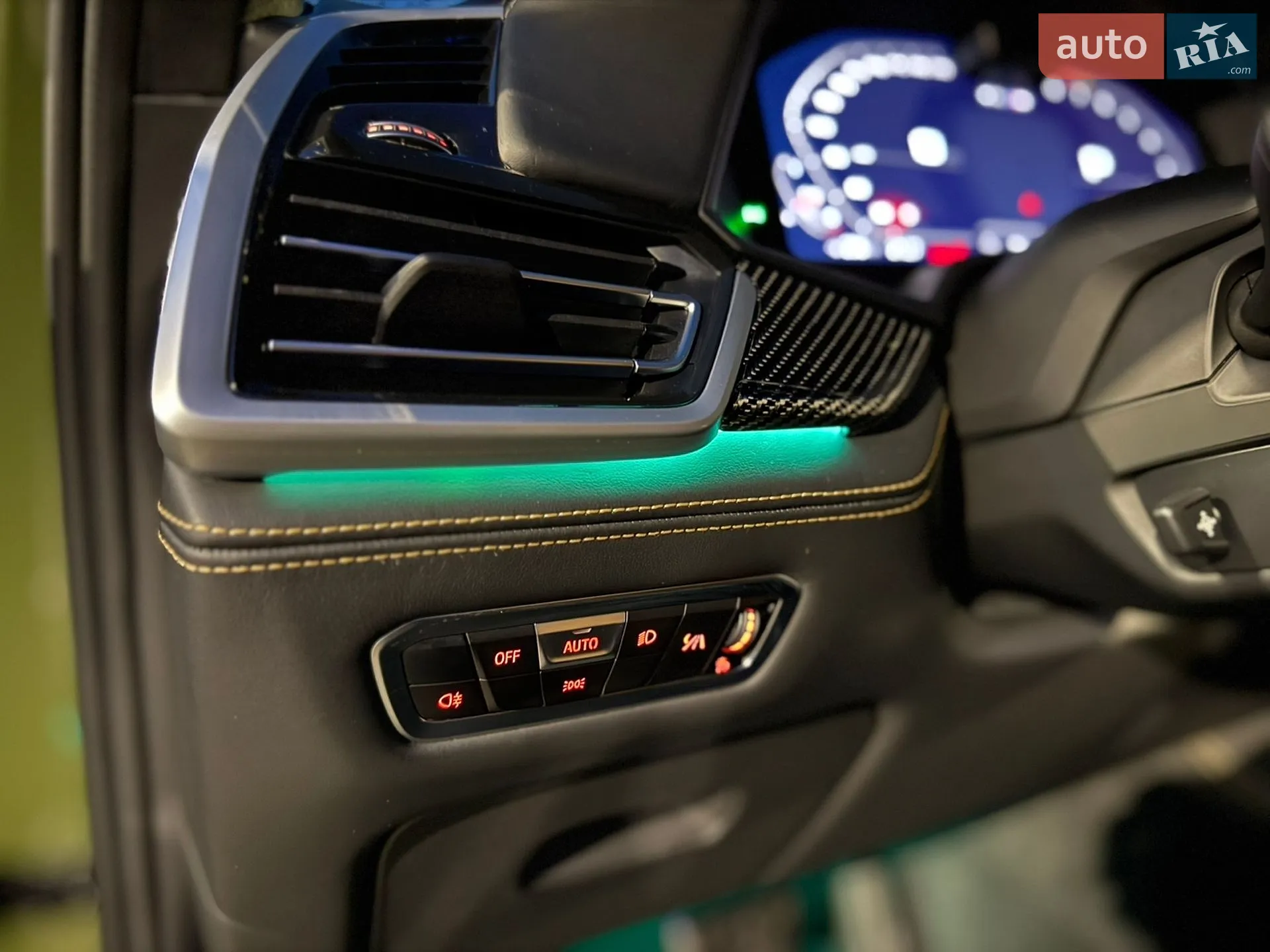 2021 BMW X6 M - мініатюра 23