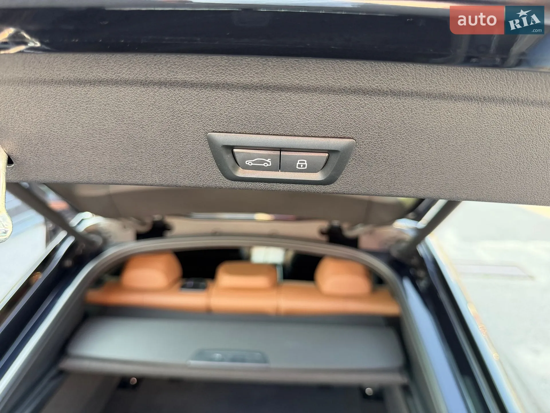 2021 BMW X6 M - мініатюра 37