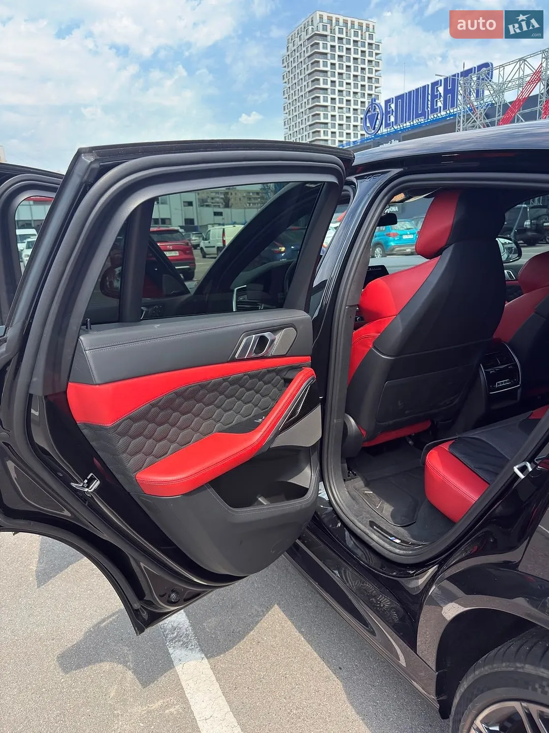 2021 BMW X6 M - мініатюра 9