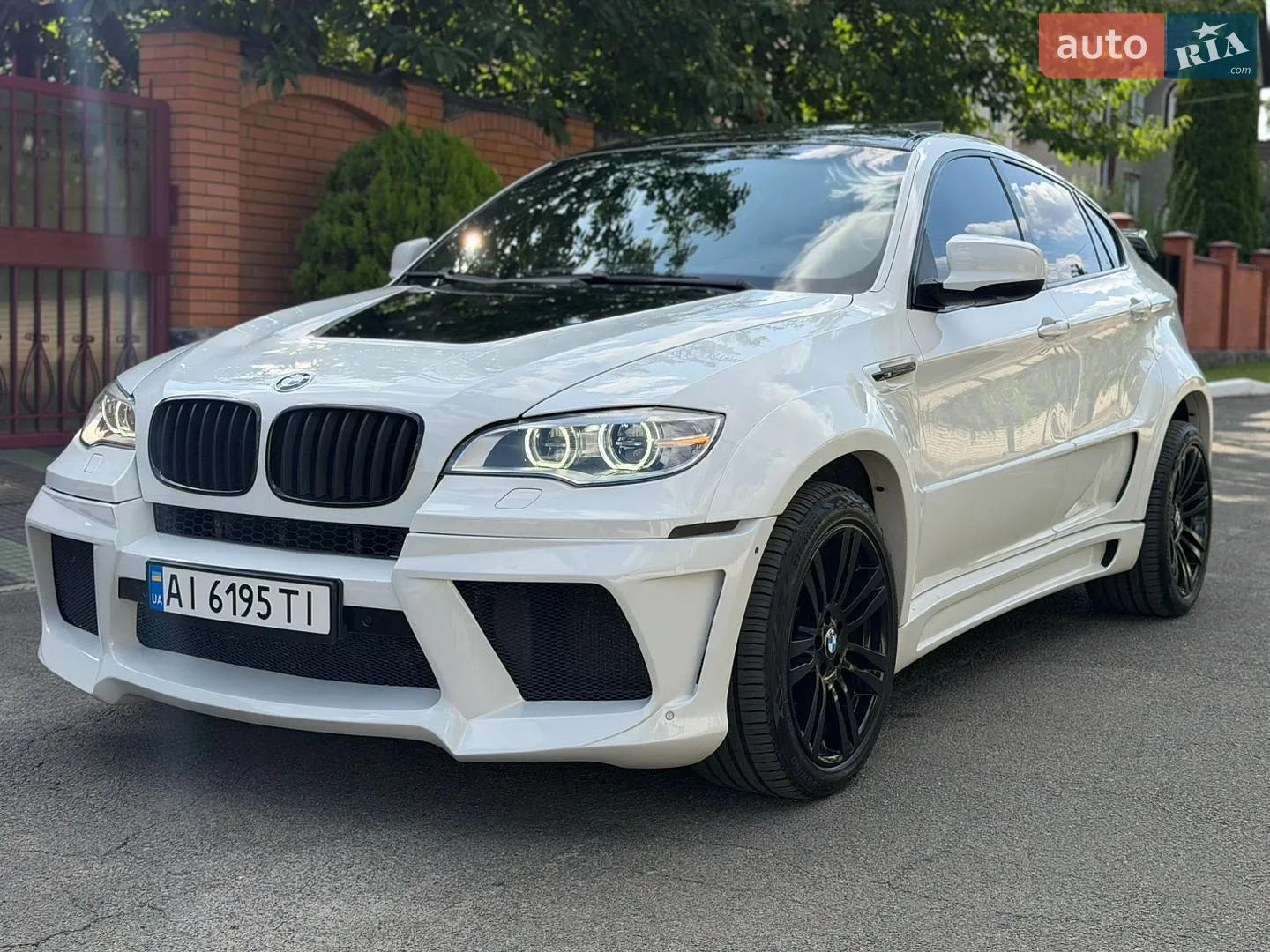 2011 BMW X6 M - мініатюра 2