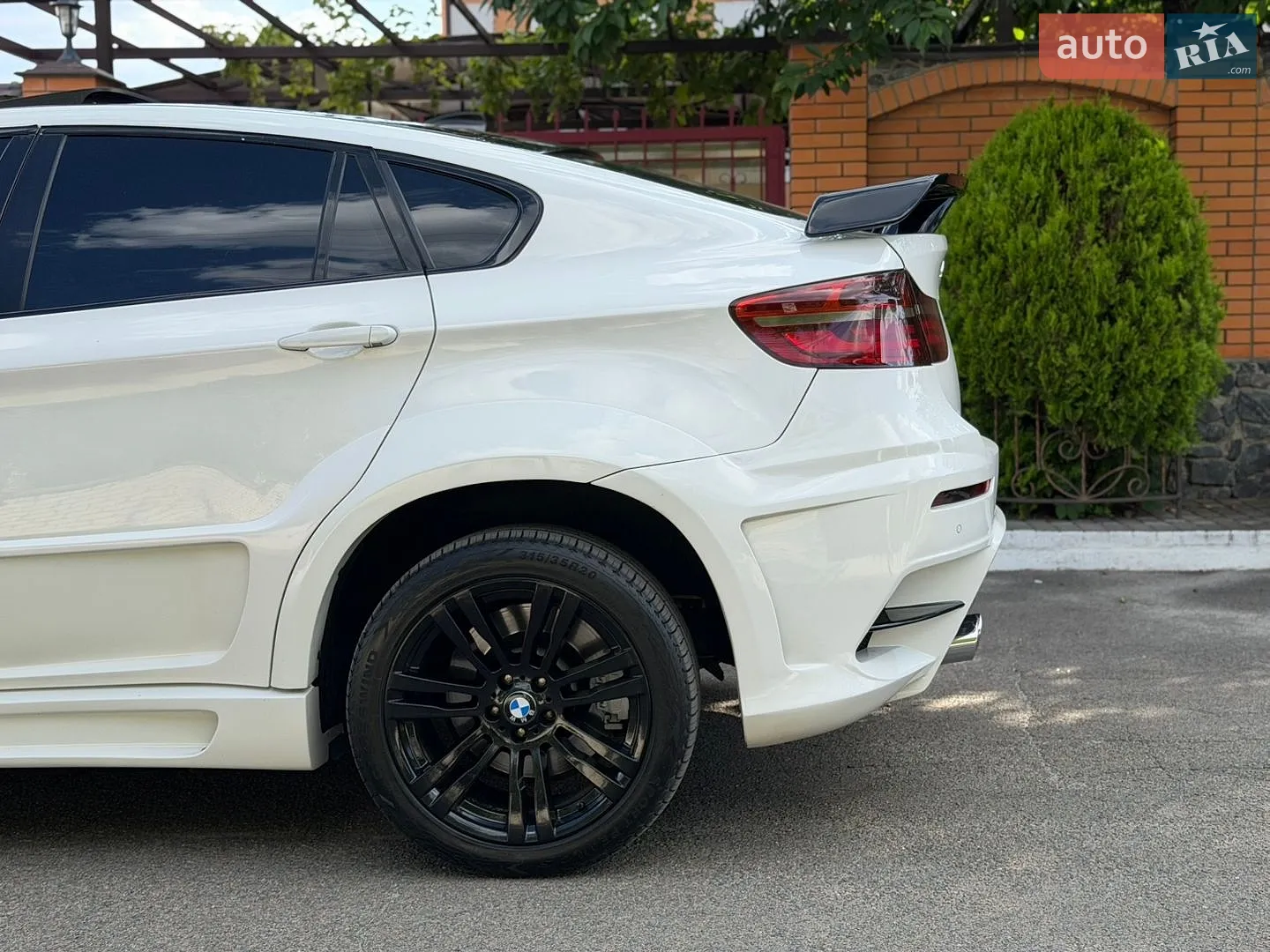 2011 BMW X6 M - мініатюра 6