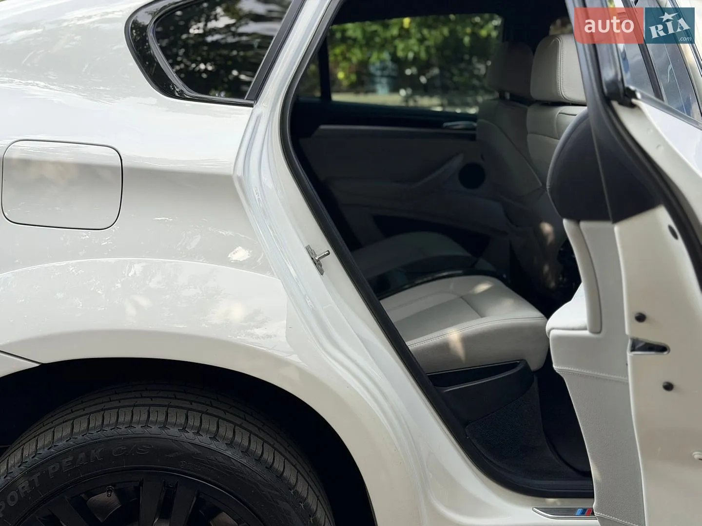 2011 BMW X6 M - мініатюра 24