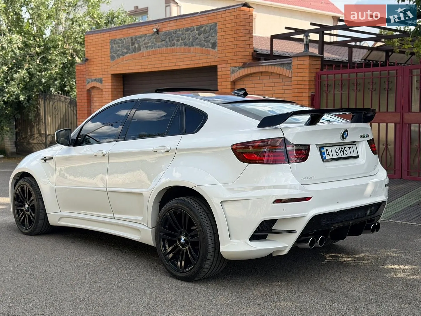 2011 BMW X6 M - мініатюра 10