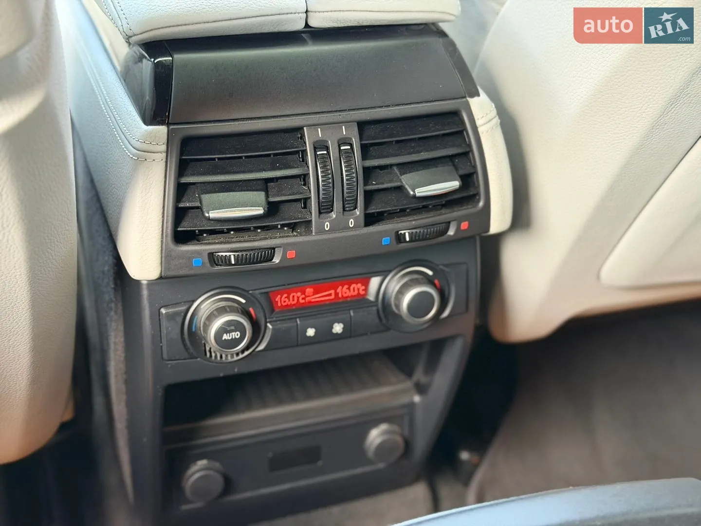2011 BMW X6 M - мініатюра 34