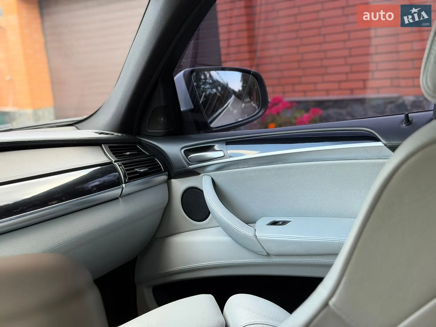 2011 BMW X6 M - мініатюра 33