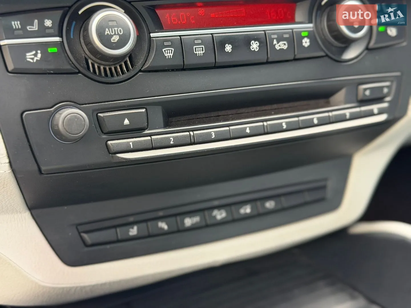2011 BMW X6 M - мініатюра 47