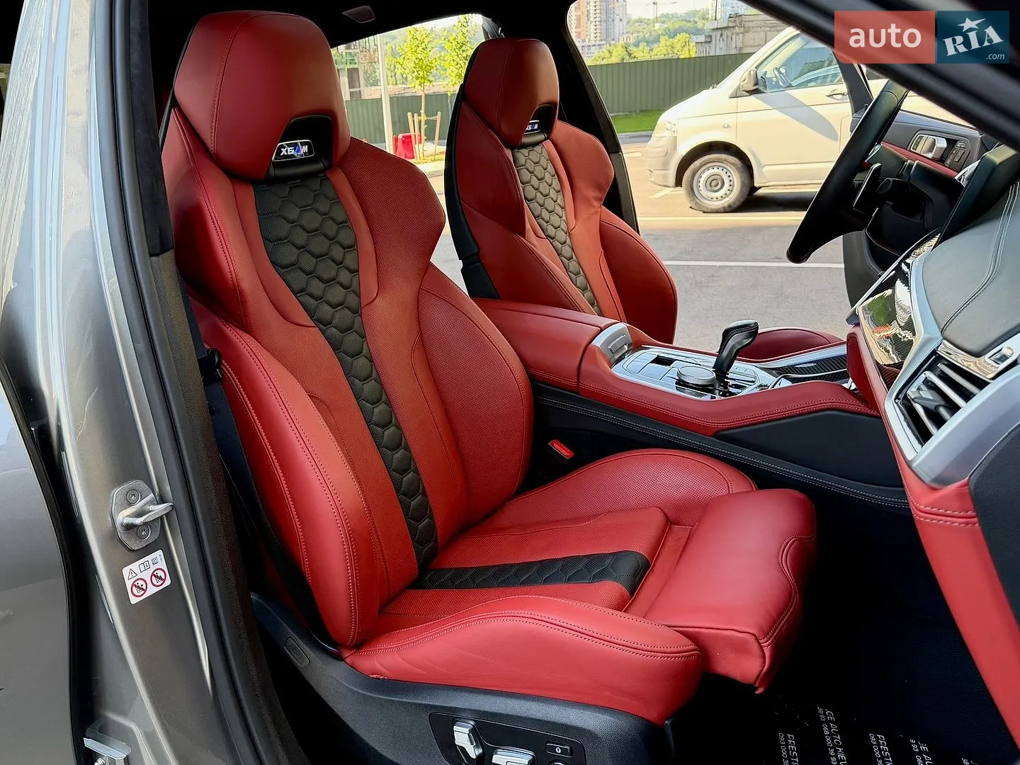 2022 BMW X6 M - мініатюра 42