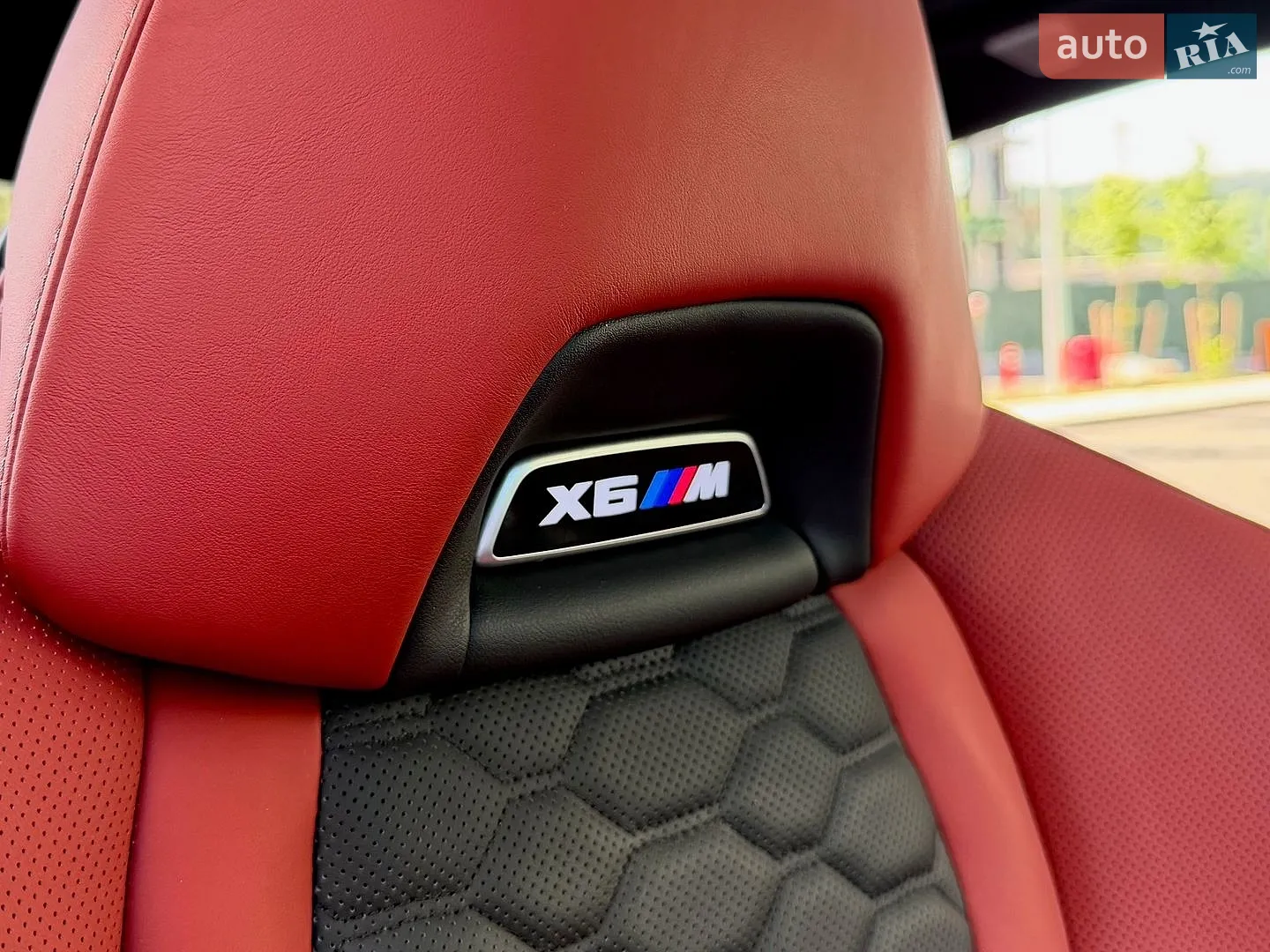 2022 BMW X6 M - мініатюра 46