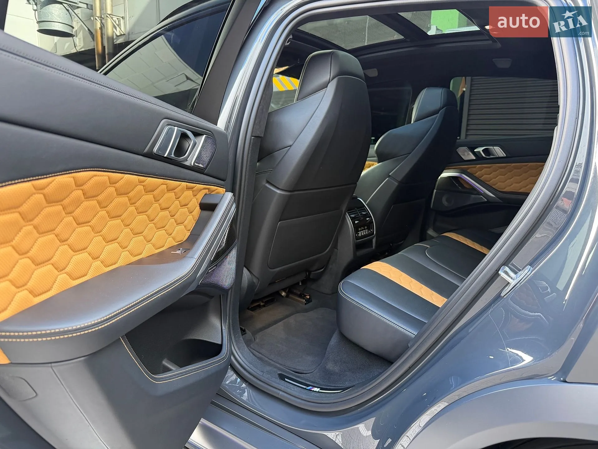 2021 BMW X6 M - мініатюра 23