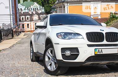 Внедорожник / Кроссовер BMW X6 2010 в Киеве