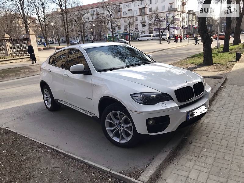 Внедорожник / Кроссовер BMW X6 2011 в Запорожье