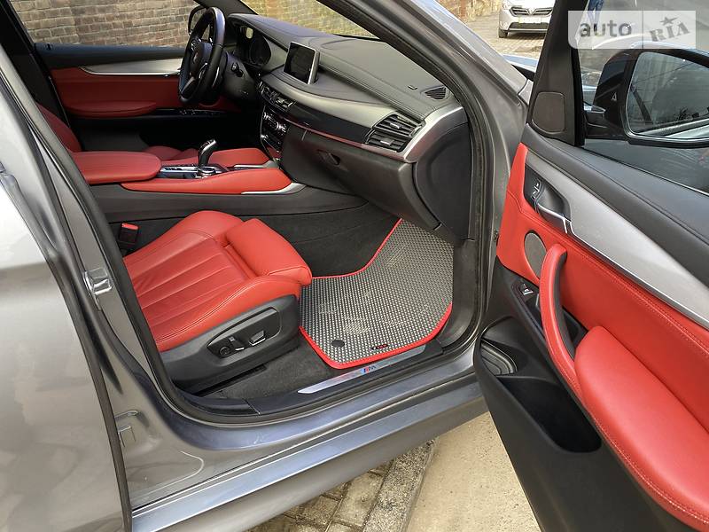 Позашляховик / Кросовер BMW X6 2016 в Чернівцях